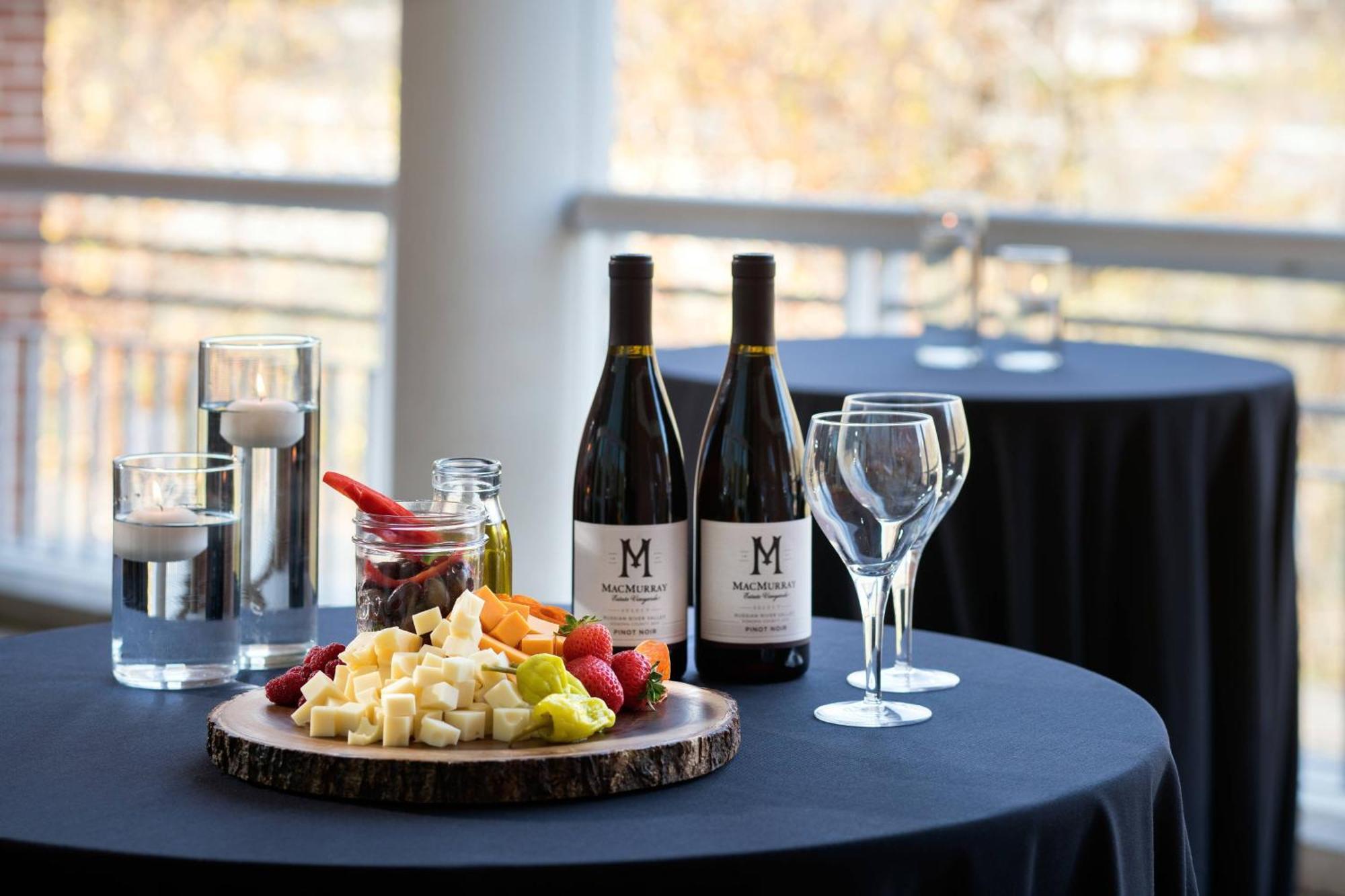 Morgantown Marriott At Waterfront Place Esterno foto