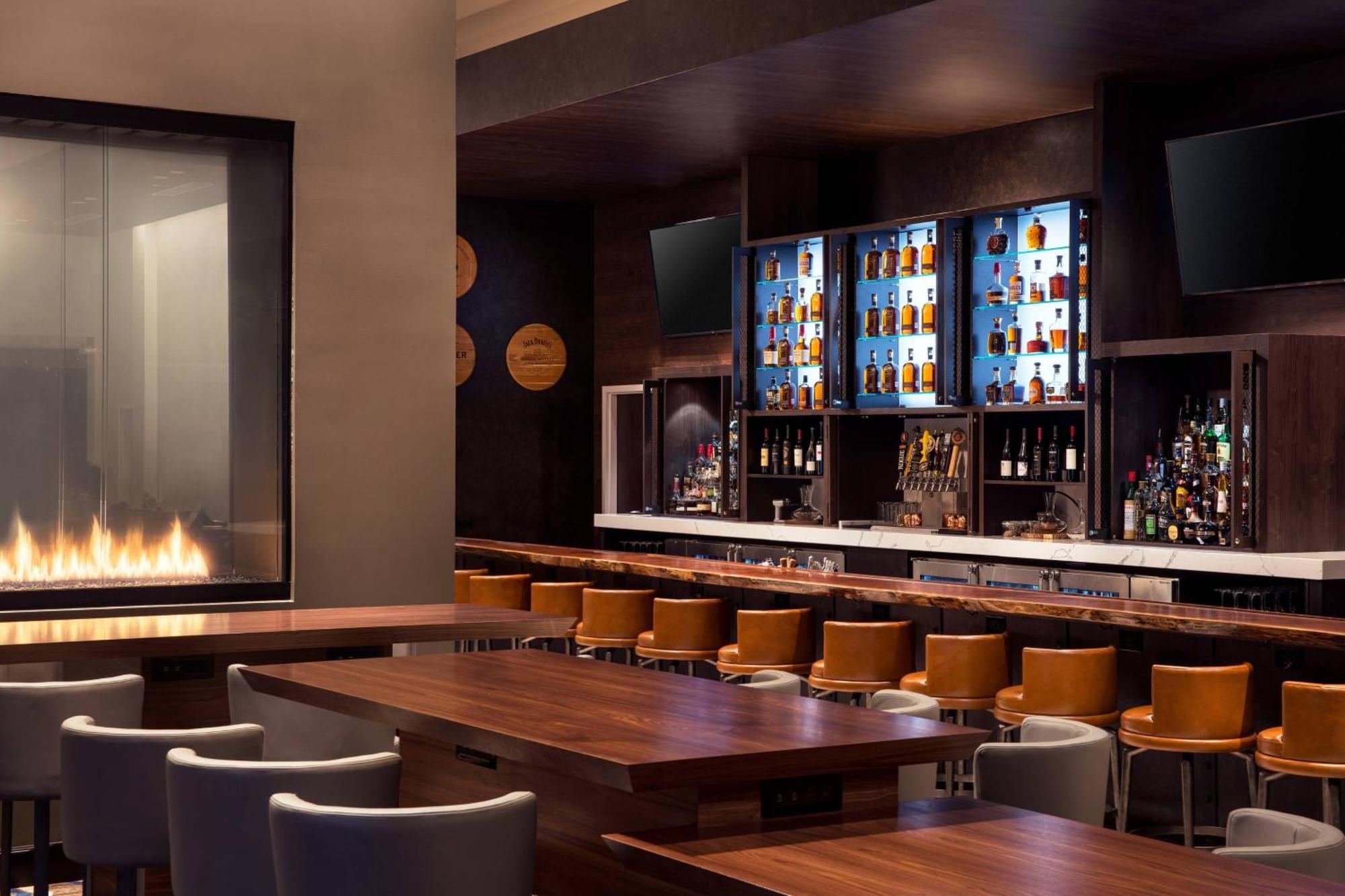 Morgantown Marriott At Waterfront Place Esterno foto