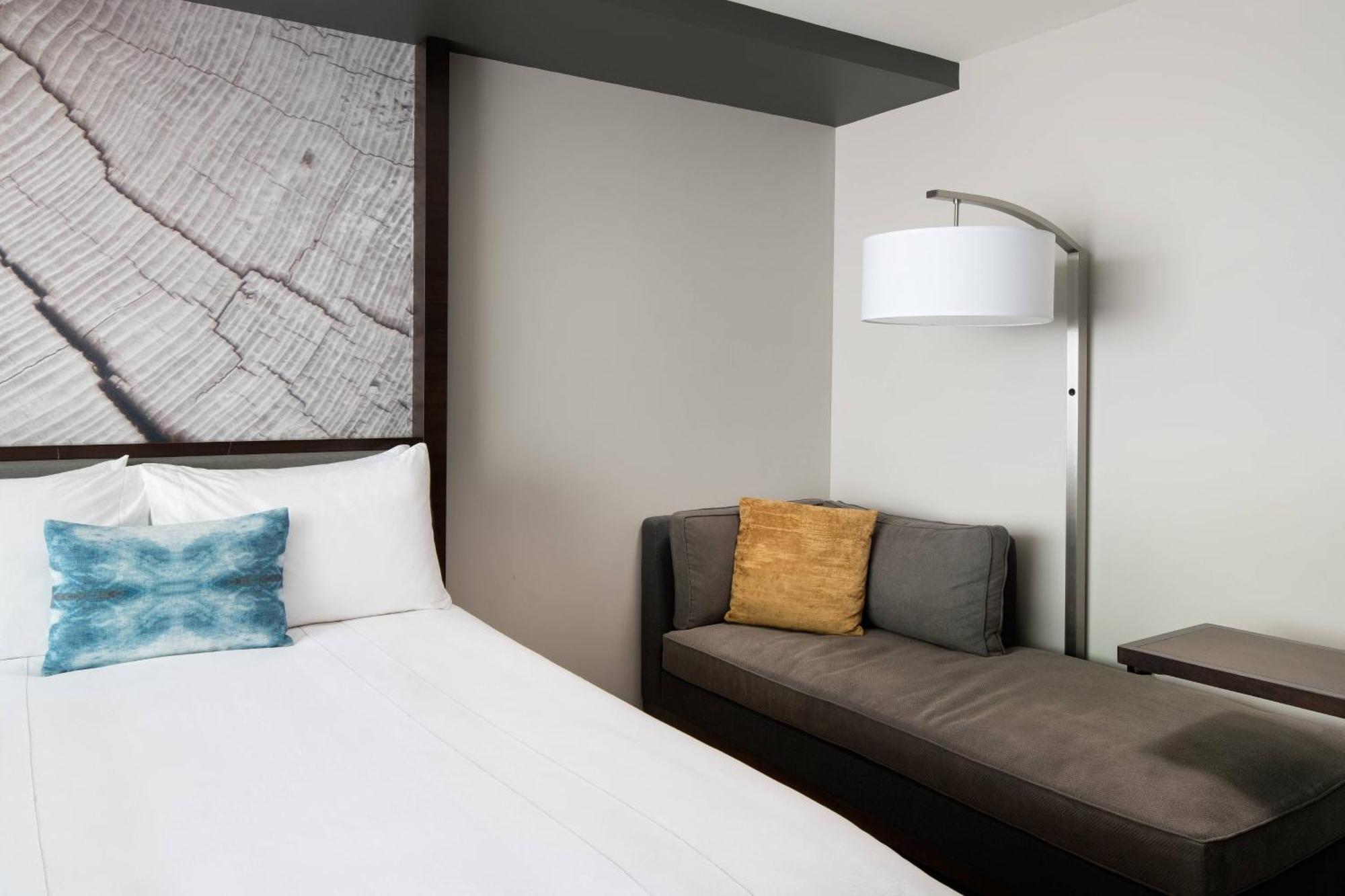 Morgantown Marriott At Waterfront Place Esterno foto